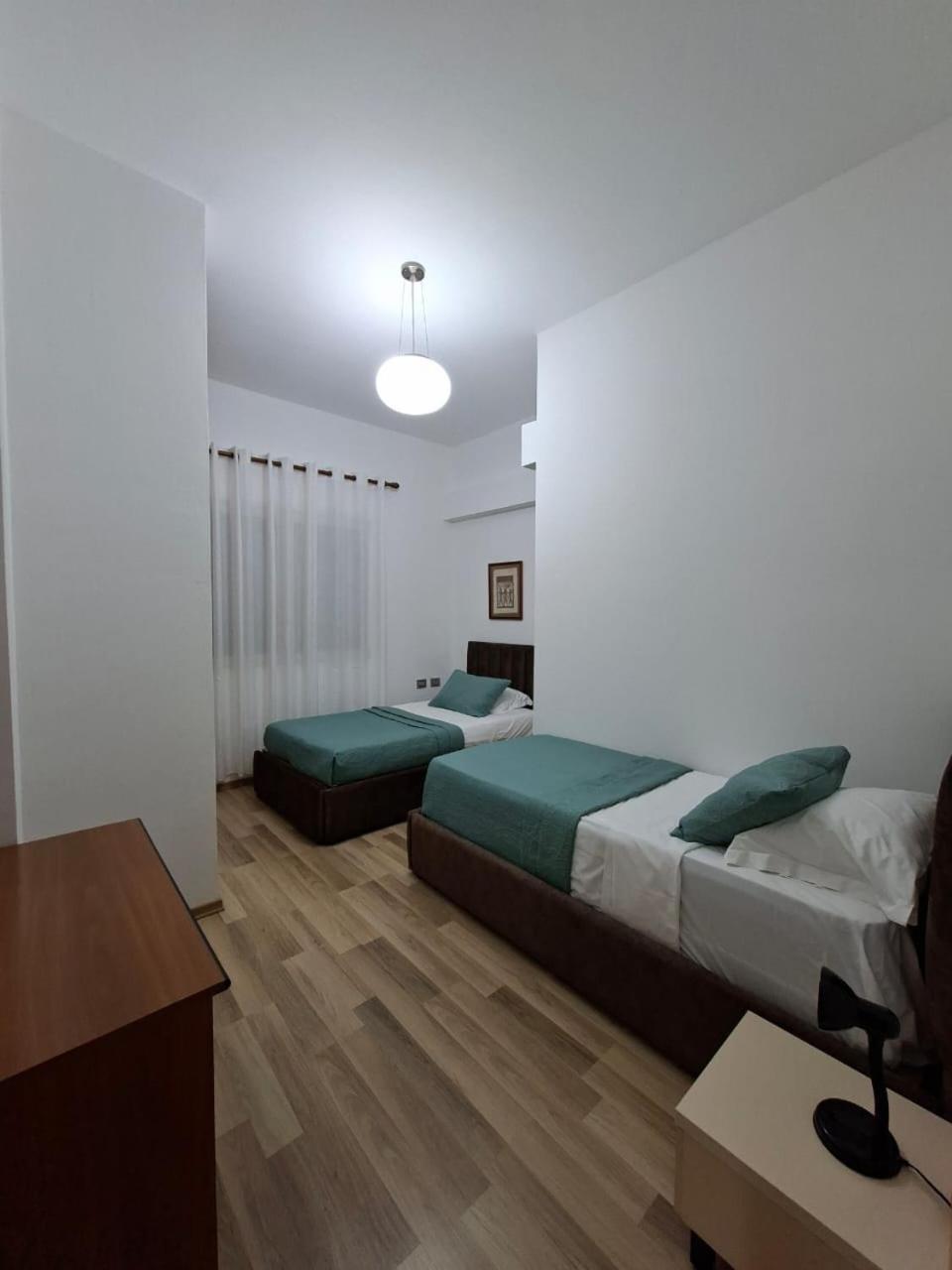 Peaky Hotel Durrës Exterior foto
